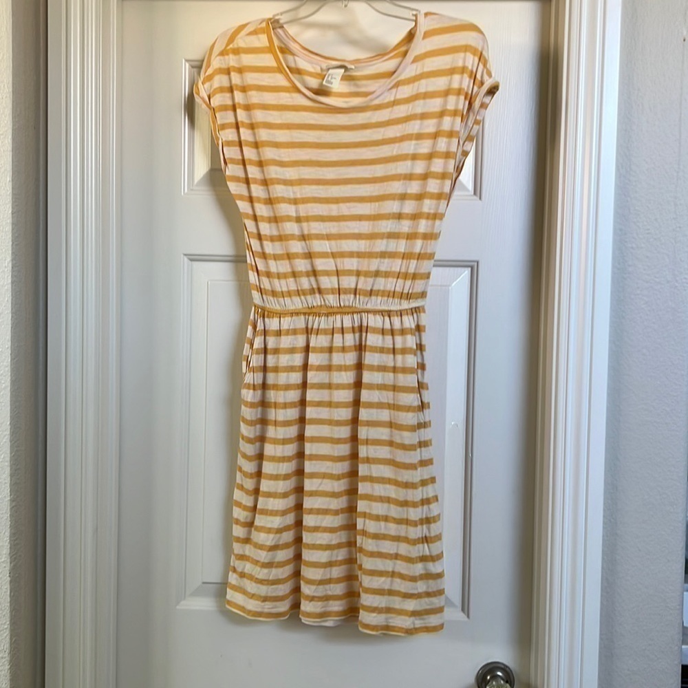 Women’s H & M basics yellow and white striped elastic waist dress. Size S